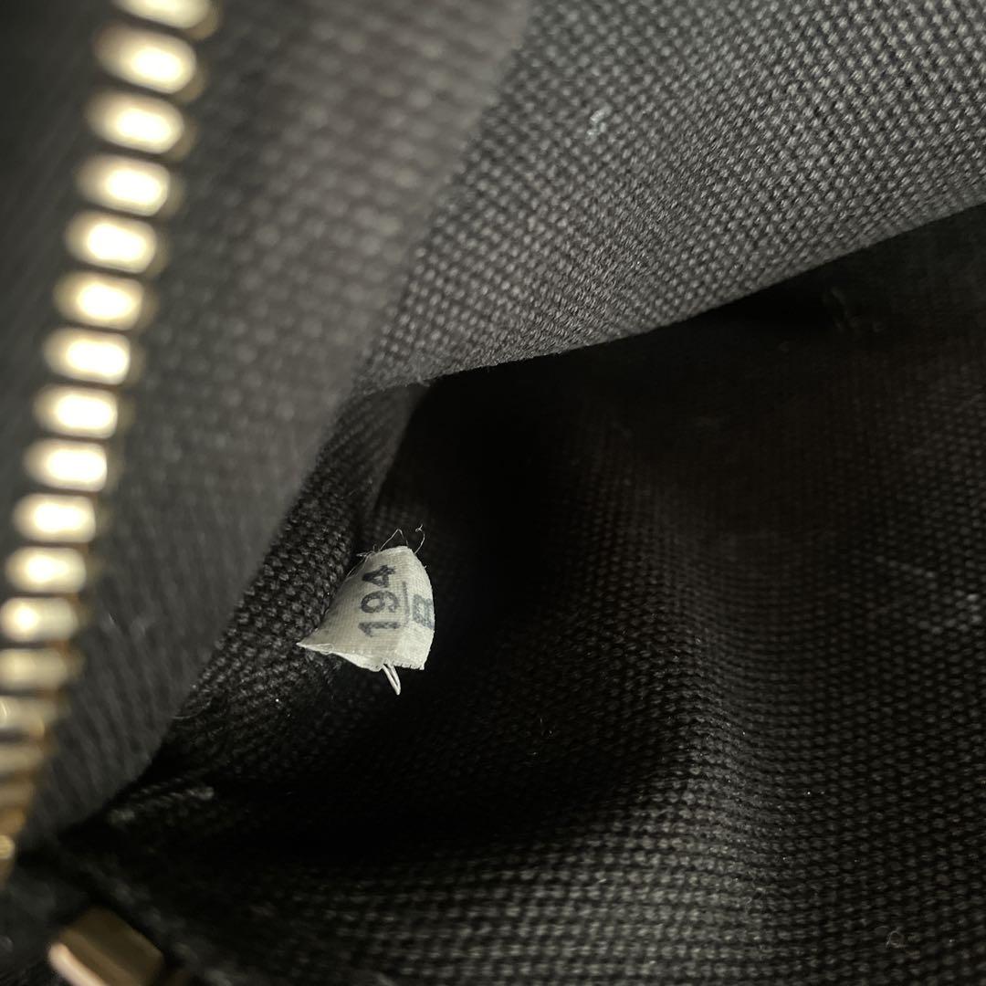 PRADA カナパ 黒 M キャンバス