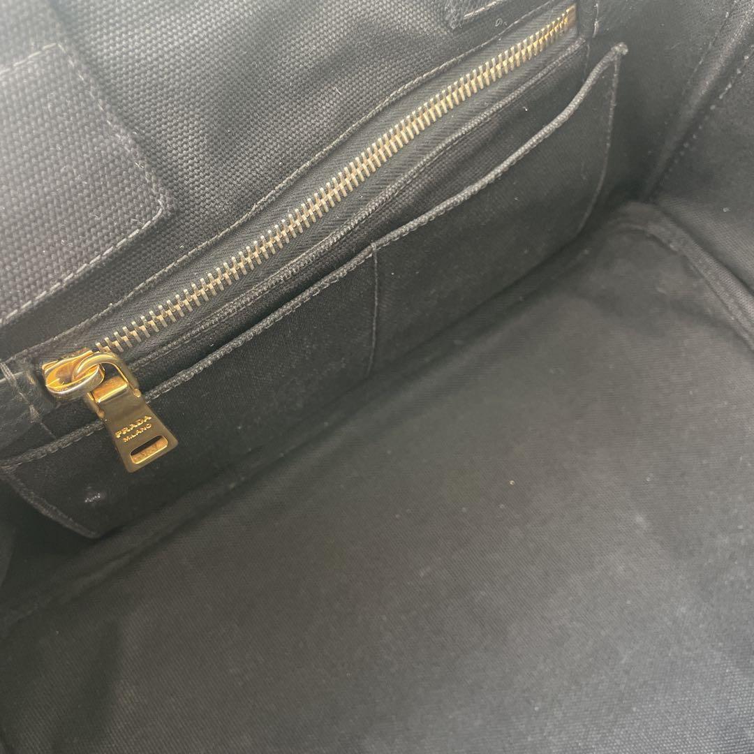 PRADA カナパ 黒 M キャンバス