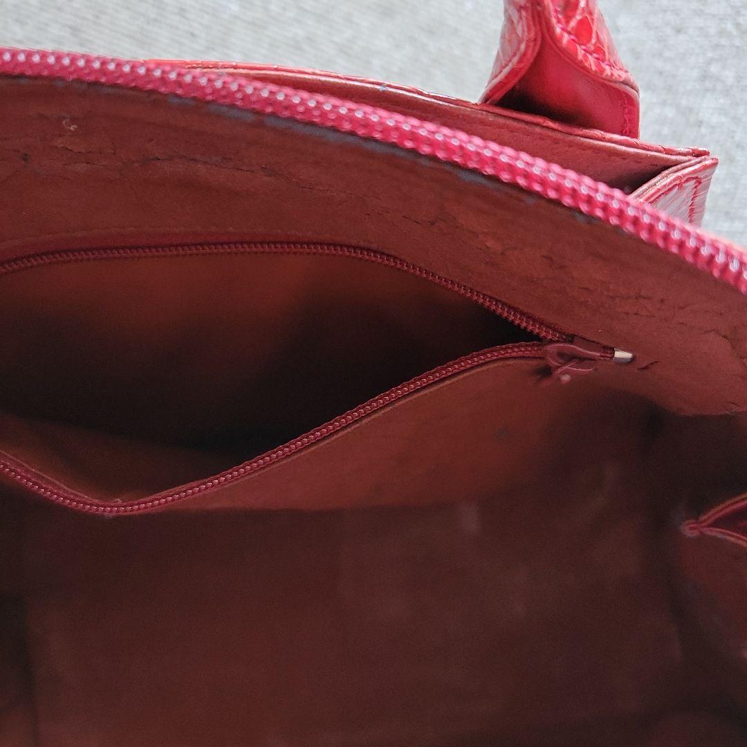 クロコダイル 赤ハンドバッグ