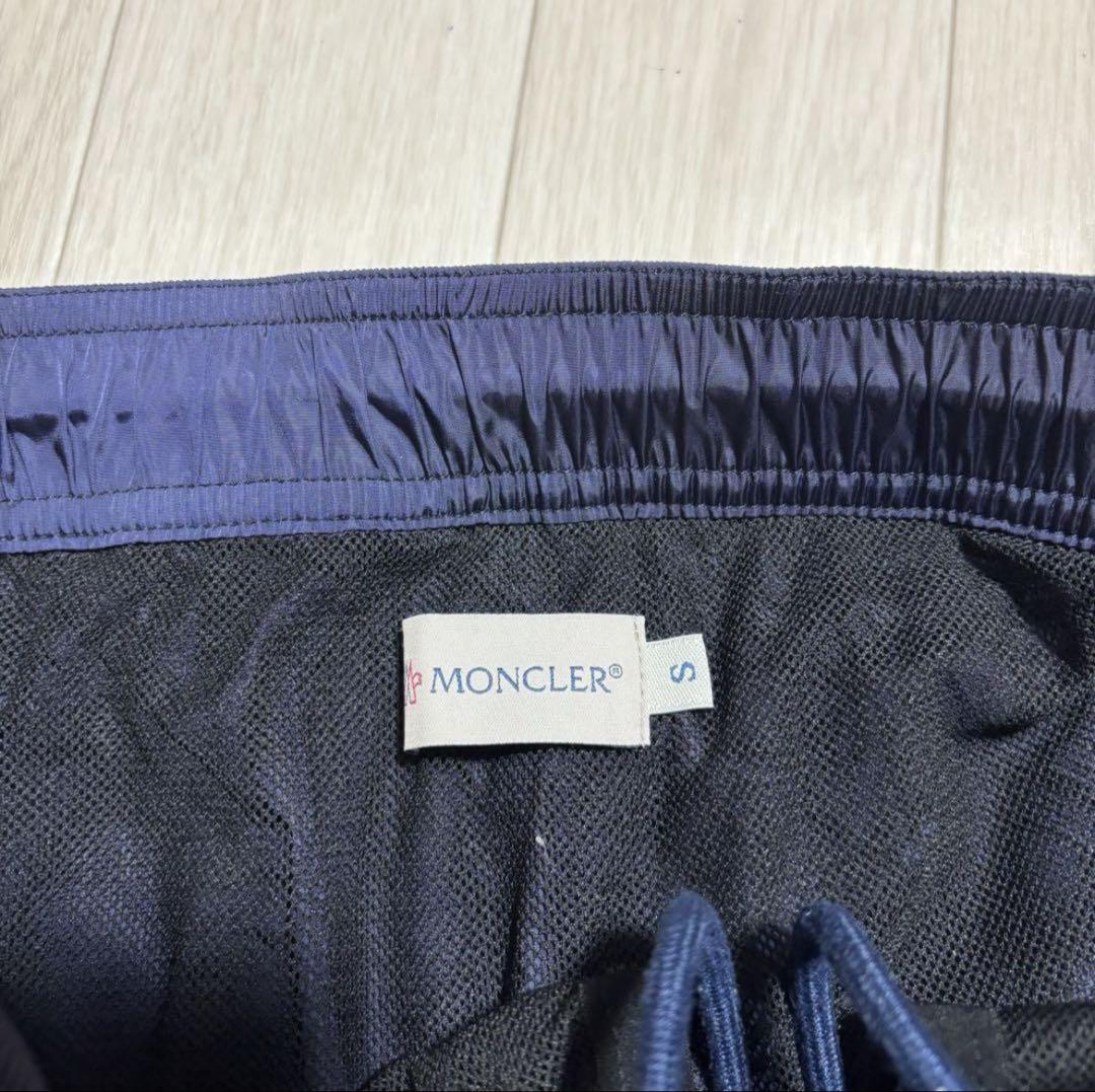 27 MONCLER モンクレール 2C00012 598L4 ネイビー 海パン 水着