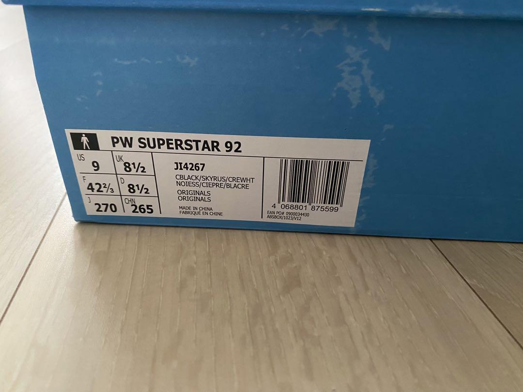 靴 PHARRELL WILLIAMS SUPERSTAR 92