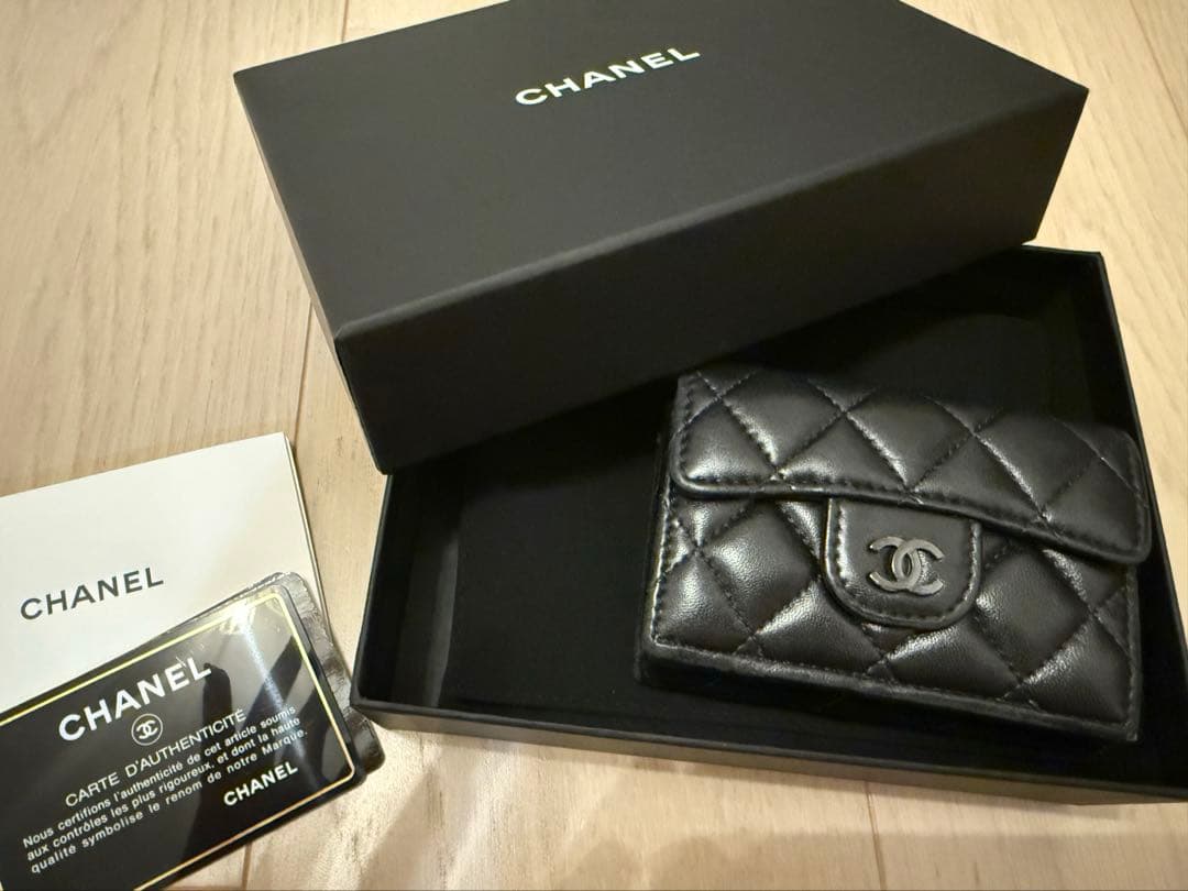 CHANEL 財布 三つ折り ソーブラック