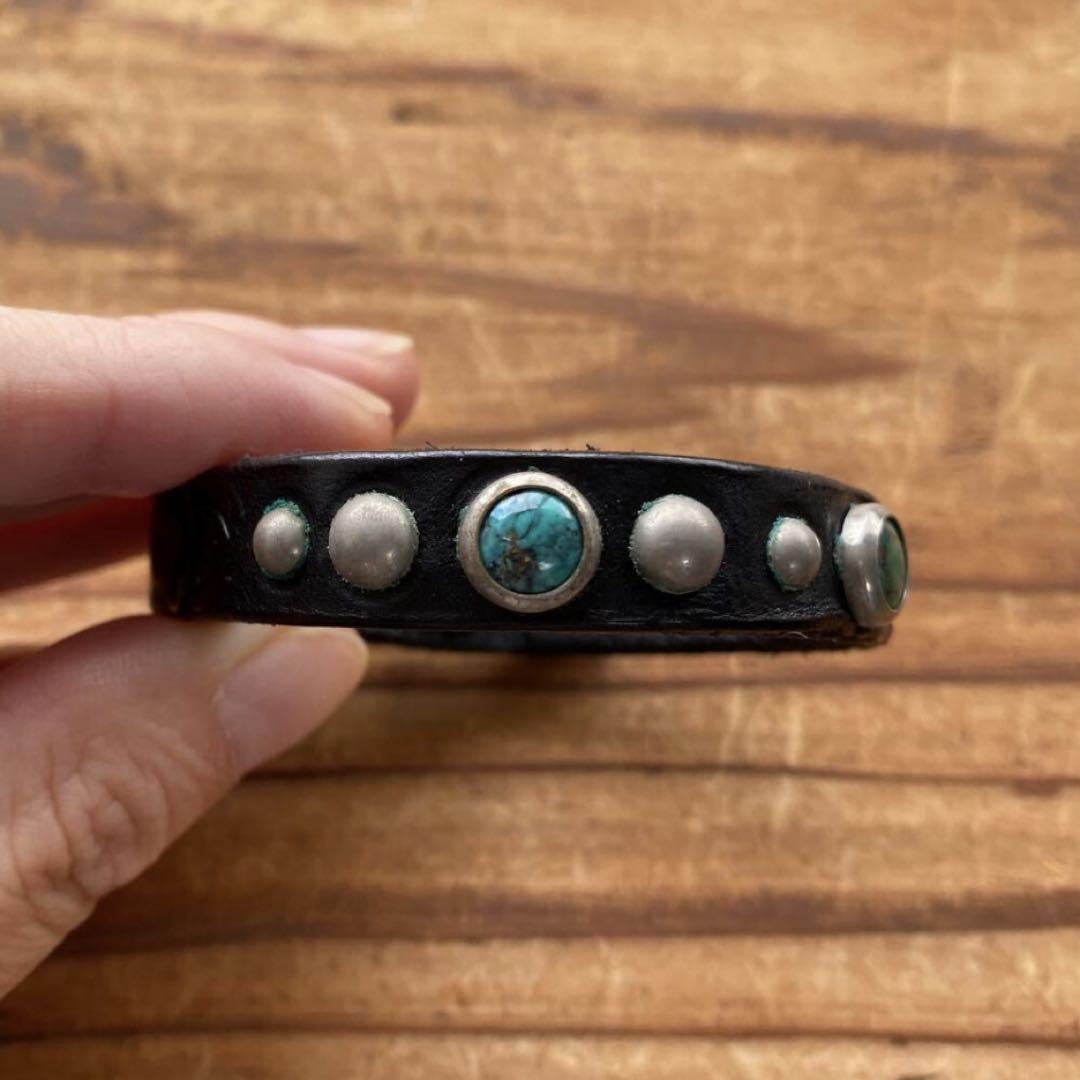 大切な HTC ブレスレット レザー スタッズ ターコイズ エイチティーシー アクセサリー