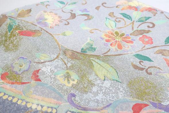 未使用品 名古屋帯 灰色 グレー 唐花 長さ3m56cm 銀彩加工 正絹