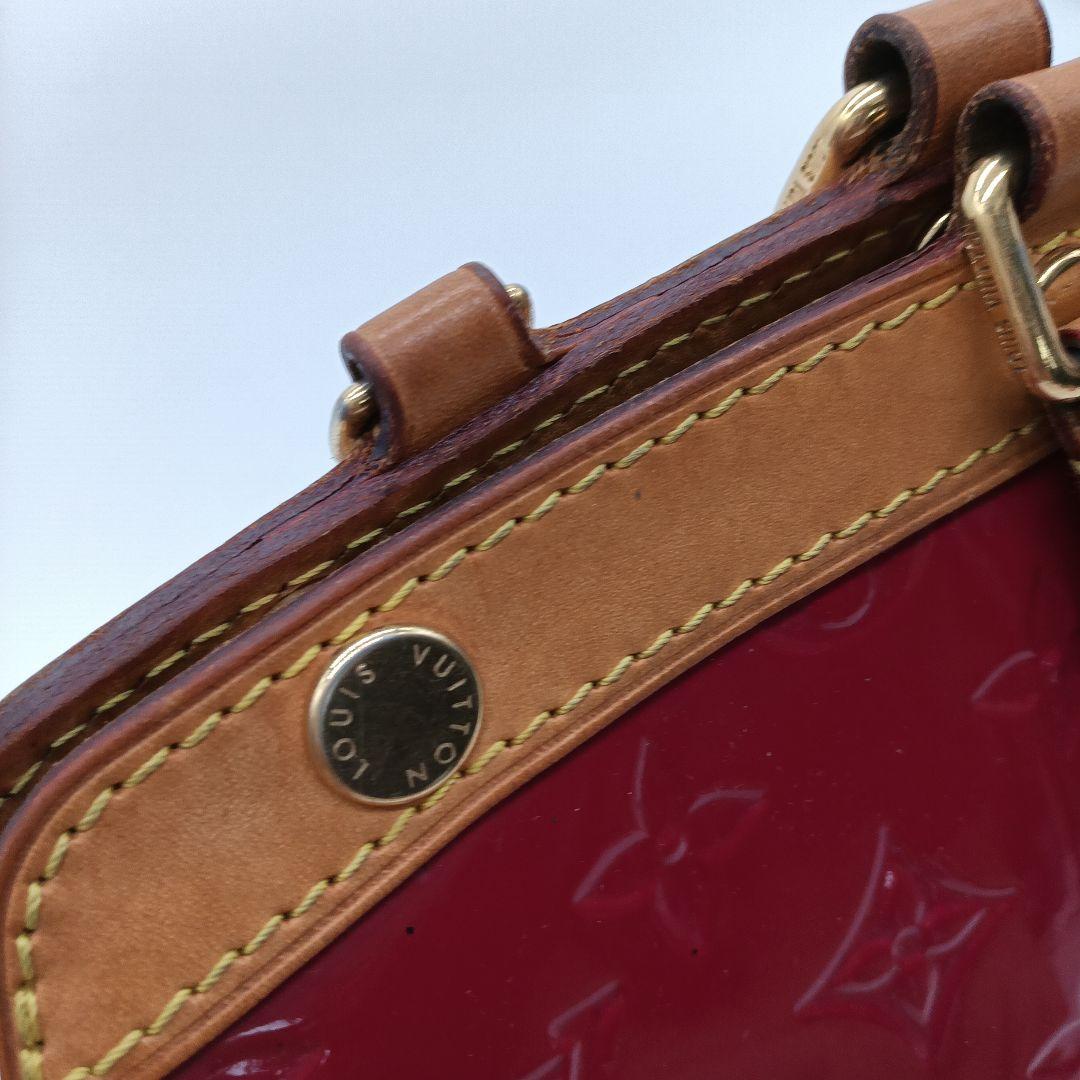 LOUIS VUITTON レッド ショルダーバッグ