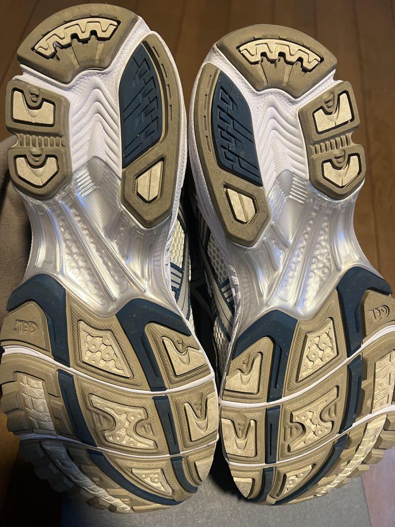 靴 ASICS \"GEL-KAYANO 14\" pure cream/silver