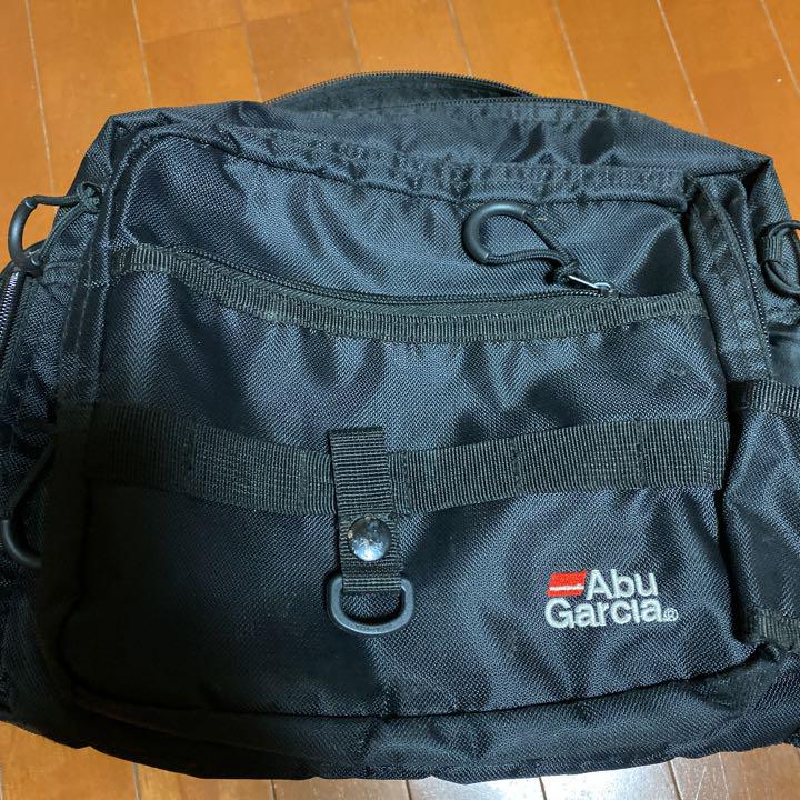 100%新品正規品 バス アブガルシアタックルボックス ショルダーバック woWnS-m91011122339 ワーム 大量セット 最新の激安