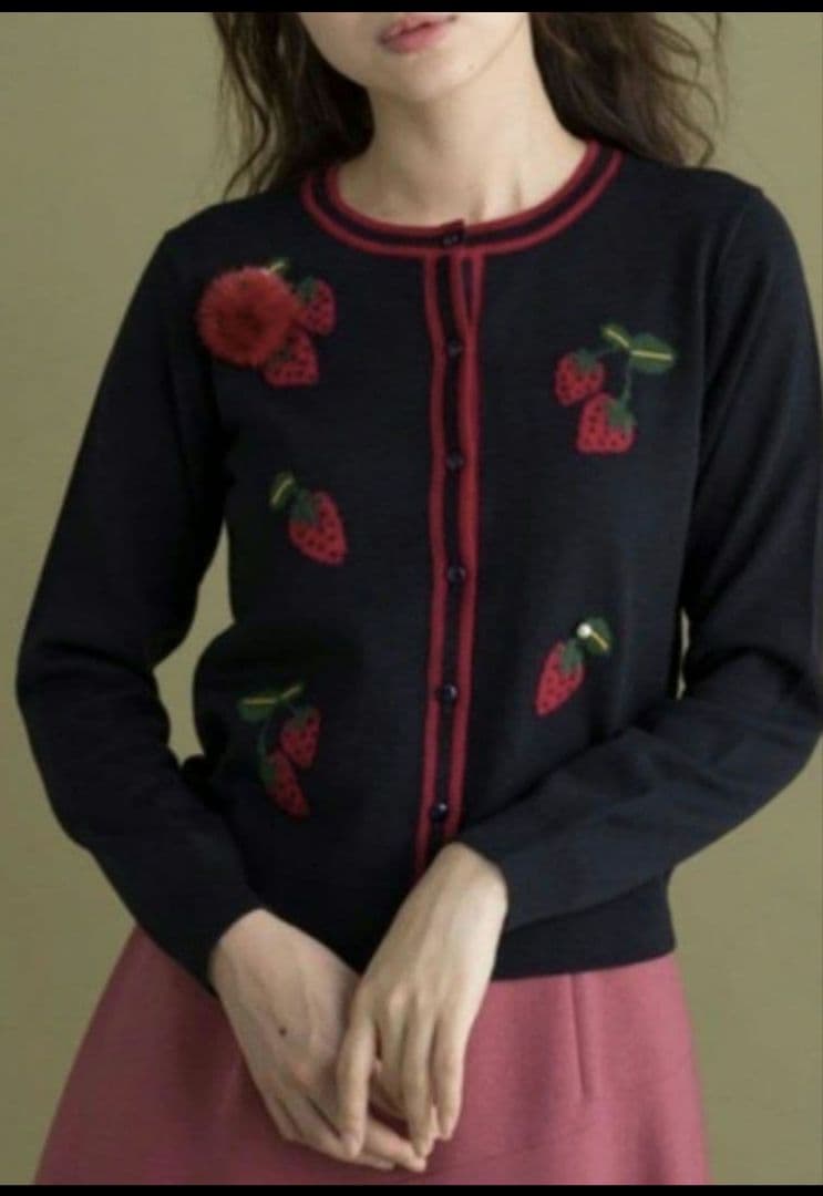 ローズティアラ いちご刺繍ネイビーのカーディガン462XL 3L Rose Tiara