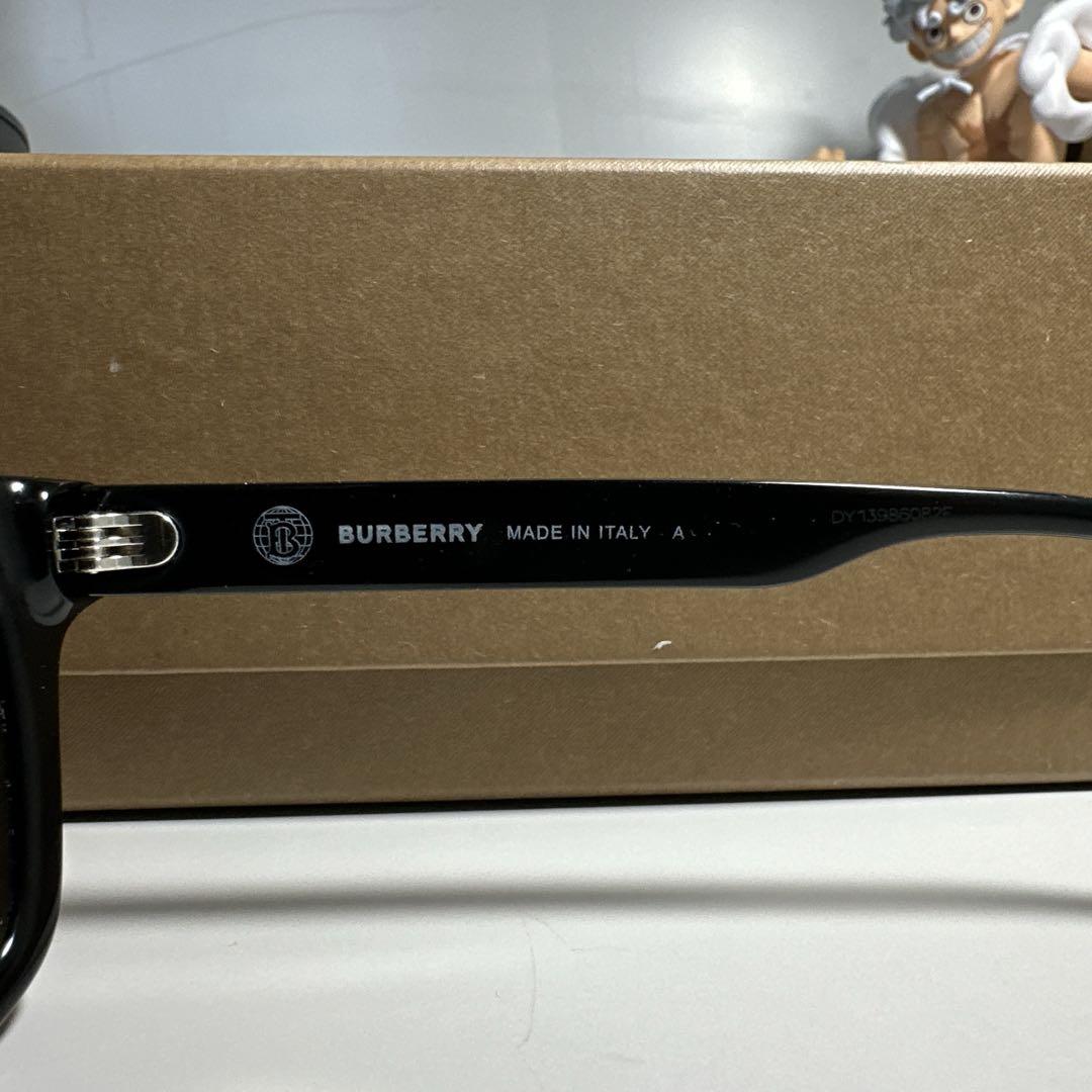 極美品　BURBERRY サングラス　4380D a596 ✨極美品✨Burberry サングラス 付属品完備 - メルカリ