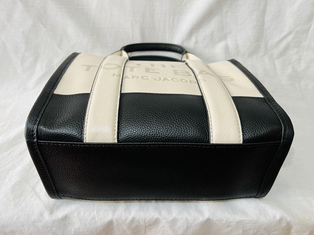 MARC JACOBS