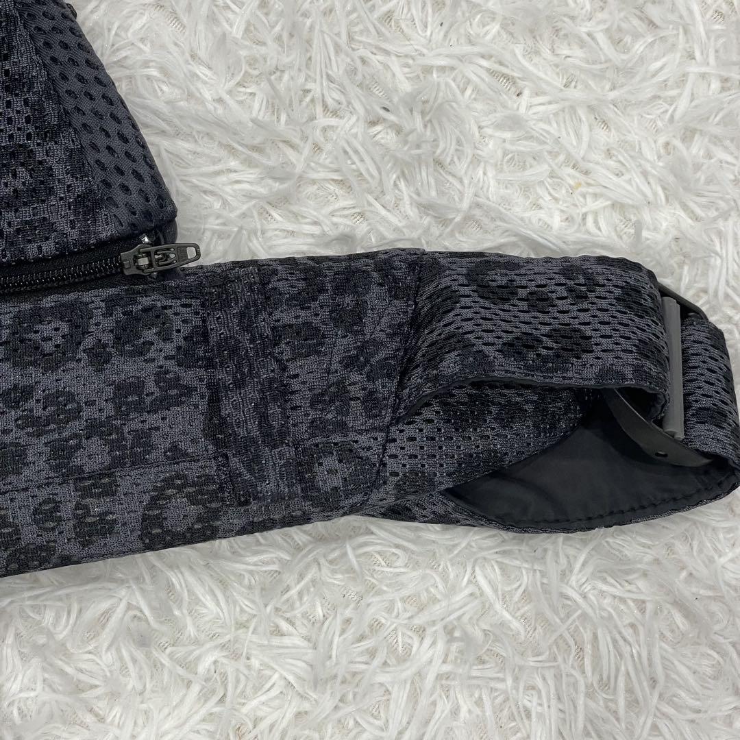BABYBJORN one kai air 抱っこ紐　レオパード