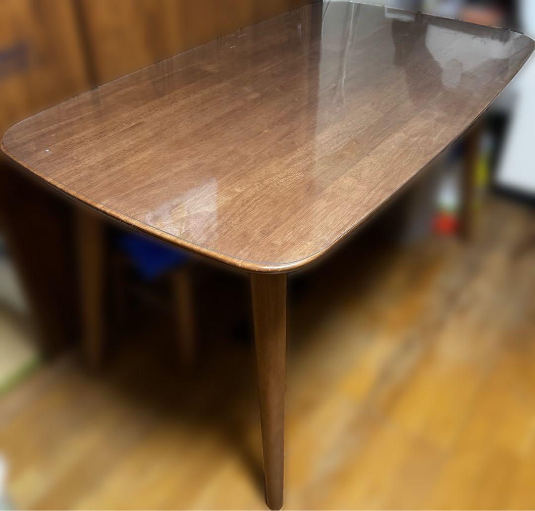 木製ダイニングテーブル4セット