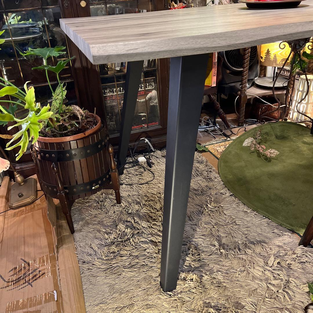 ダイニングテーブル目立った傷や汚れなし