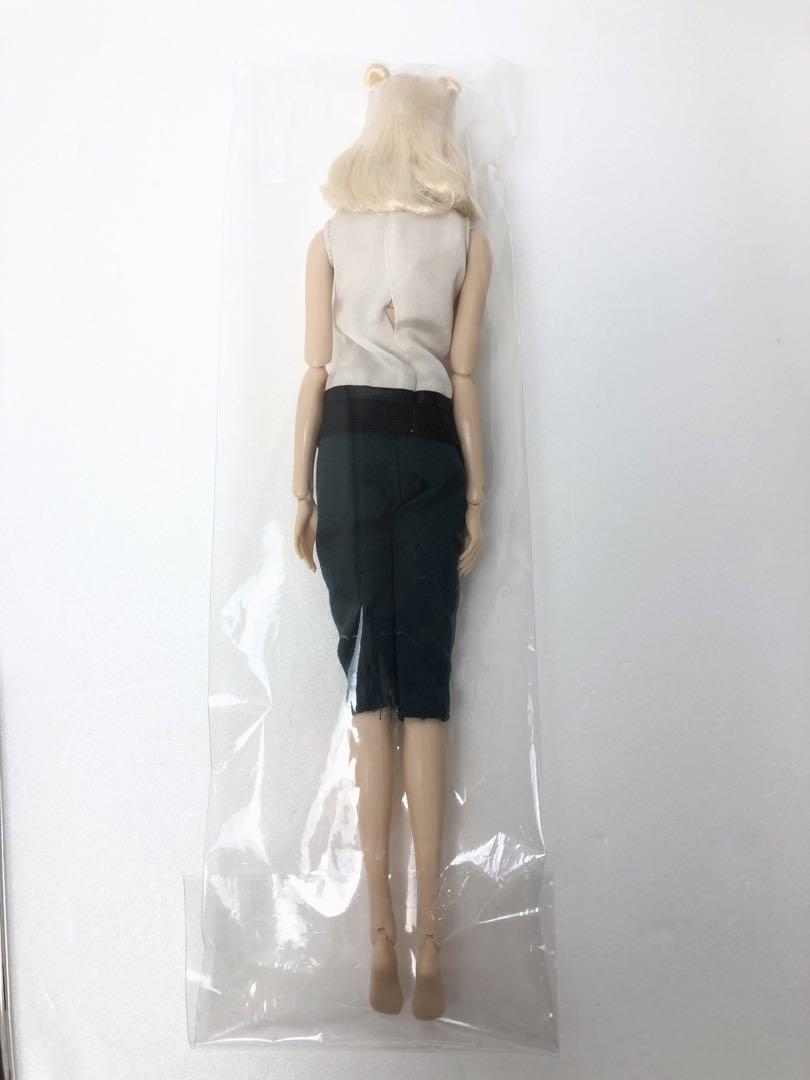 12AW
