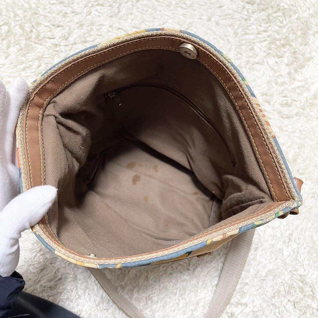 バケツ型