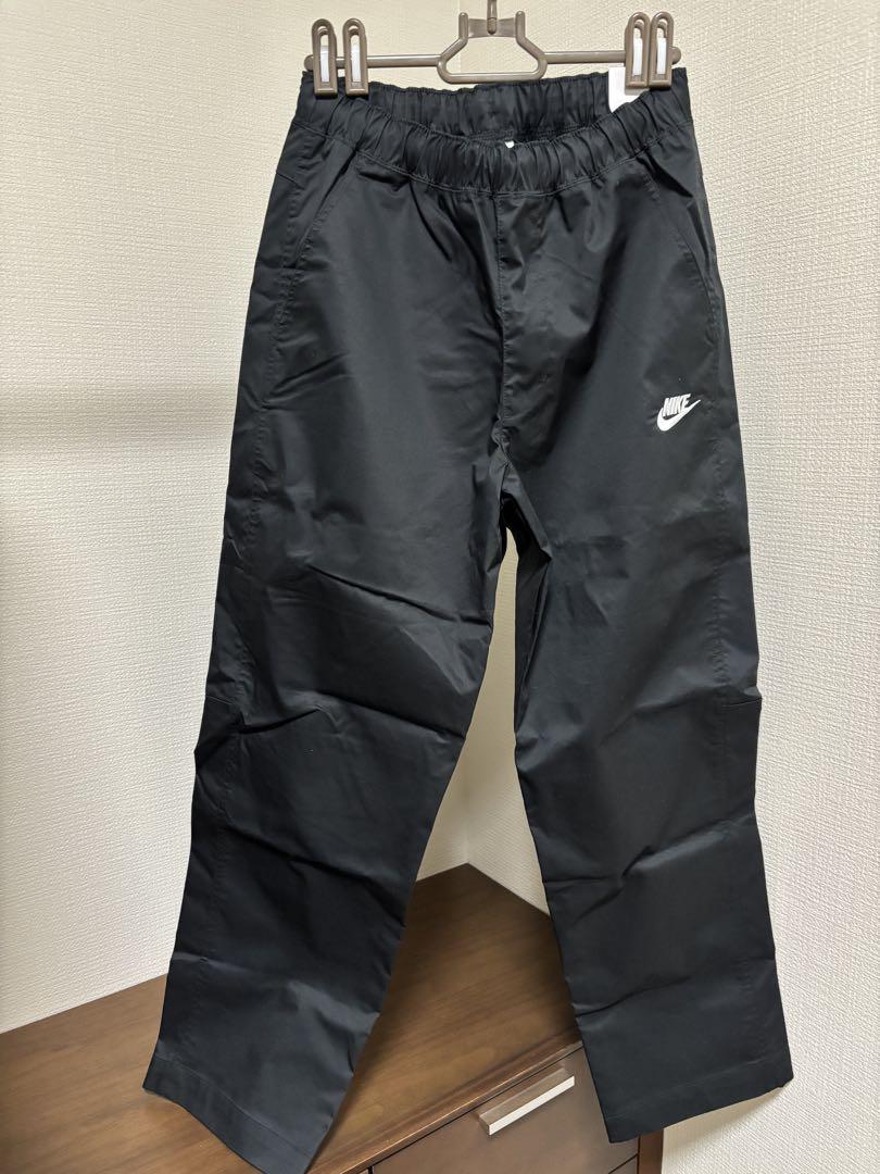 Nike ブラック ストレートパンツ　メンズ　Sサイズ
