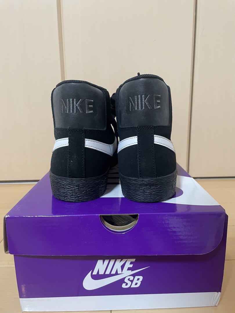 即完売 NIKE SB ZOOM BLAZER MID BLACK WHITE