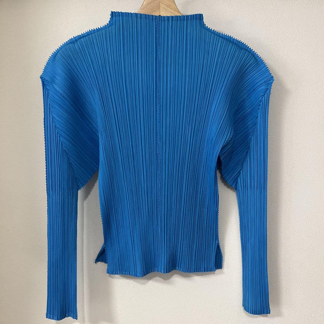 【PLEATS PLEASE】 スクエアハイネック 長袖カットソー