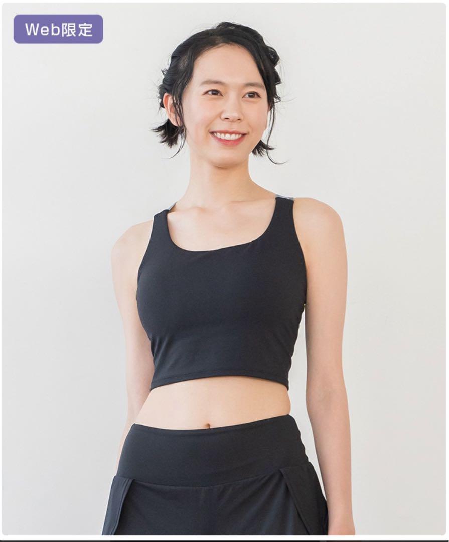 高品質の人気 未使用に近い・タグ有り】SUKALA Yストラップロゴトップ ヨガ・ピラティス