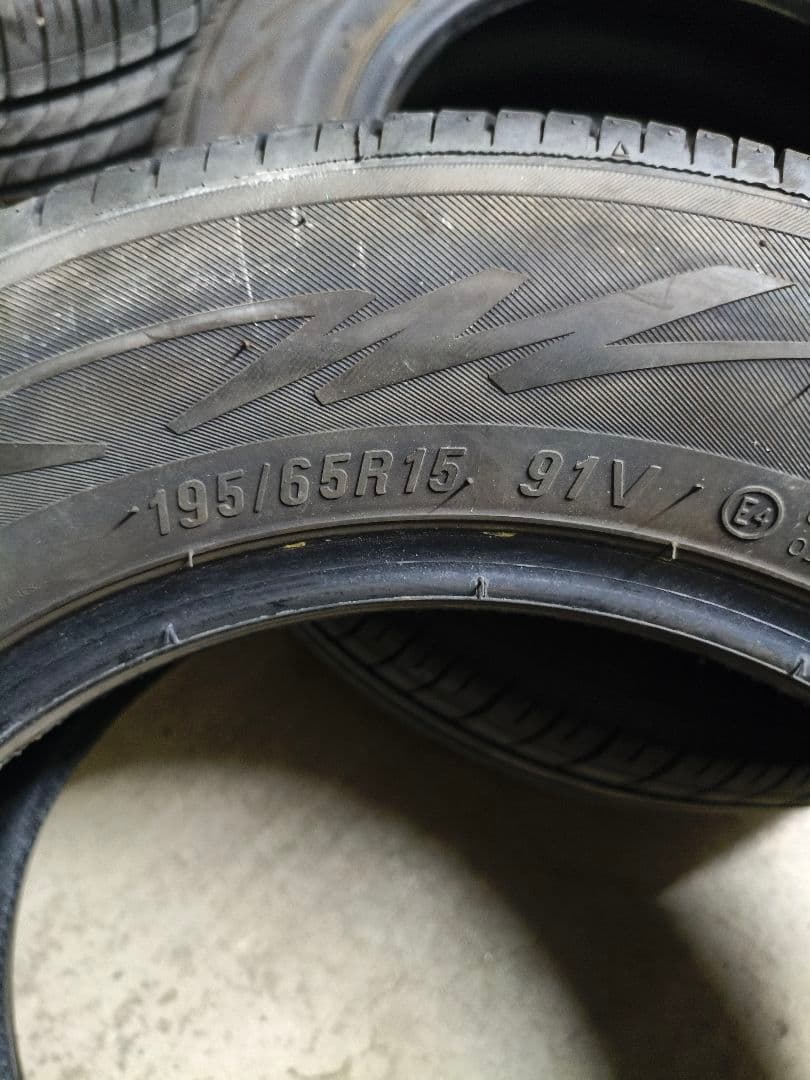 195 65R15 MARQUIS CST MR61 4本セットやや傷や汚れあり BRIGHTFACE_UK