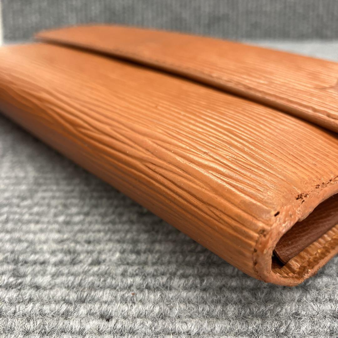 Louis Vuitton　ルイヴィトン　三つ折り長財布　エピ　茶　399