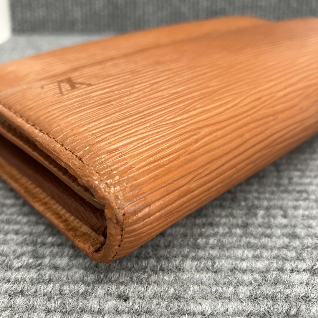 Louis Vuitton　ルイヴィトン　三つ折り長財布　エピ　茶　399