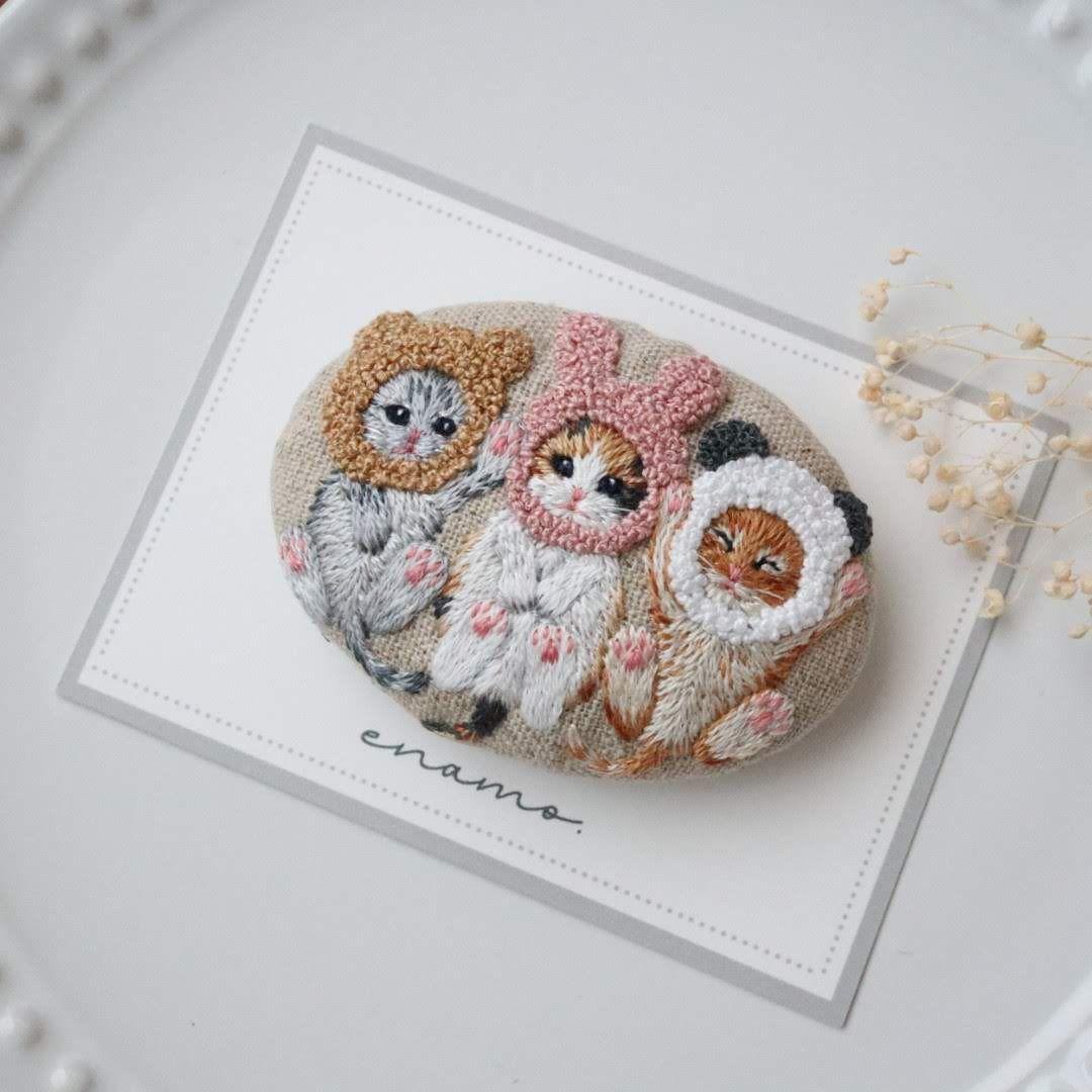 〚タケコブター様オーダー〛刺繍ブローチ