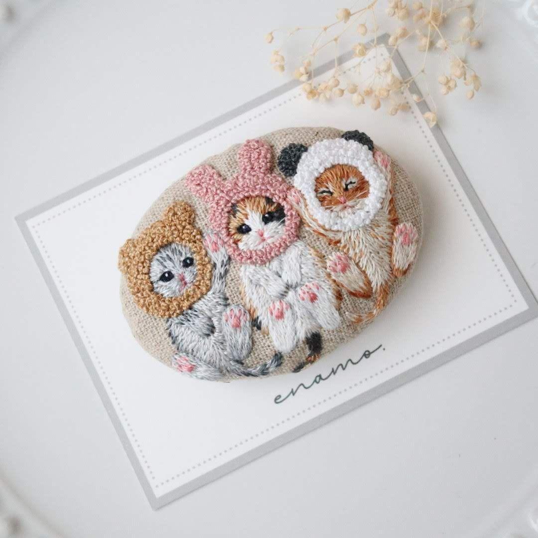 〚タケコブター様オーダー〛刺繍ブローチ