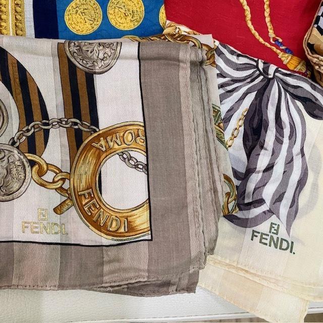 スカーフ ハンカチ大量まとめ　フェンディ CELINE YSL他 60枚以上 1000円〜 v210 大量 ブランドスカーフハンカチまとめ売