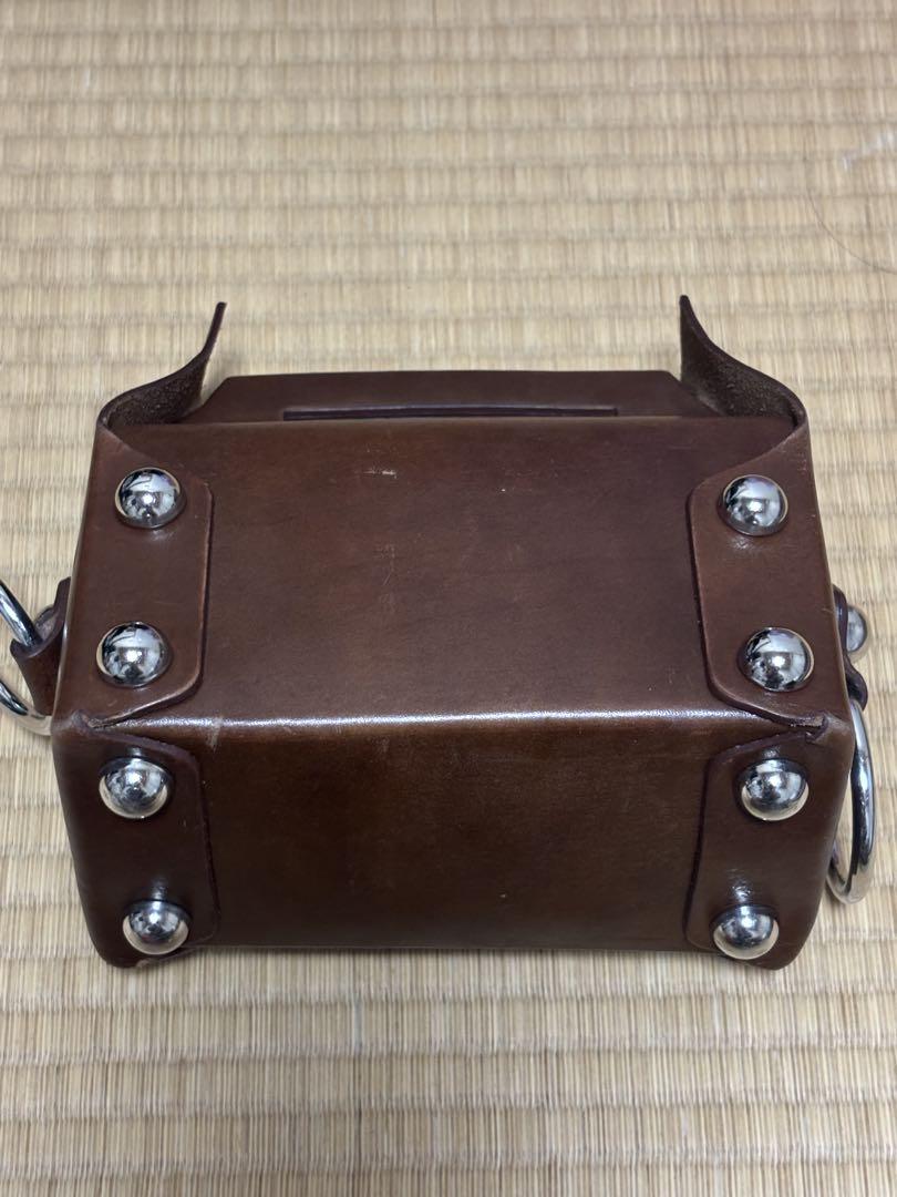 バッグ MASU LEATHER CAKE MINI BAG(BROWN)