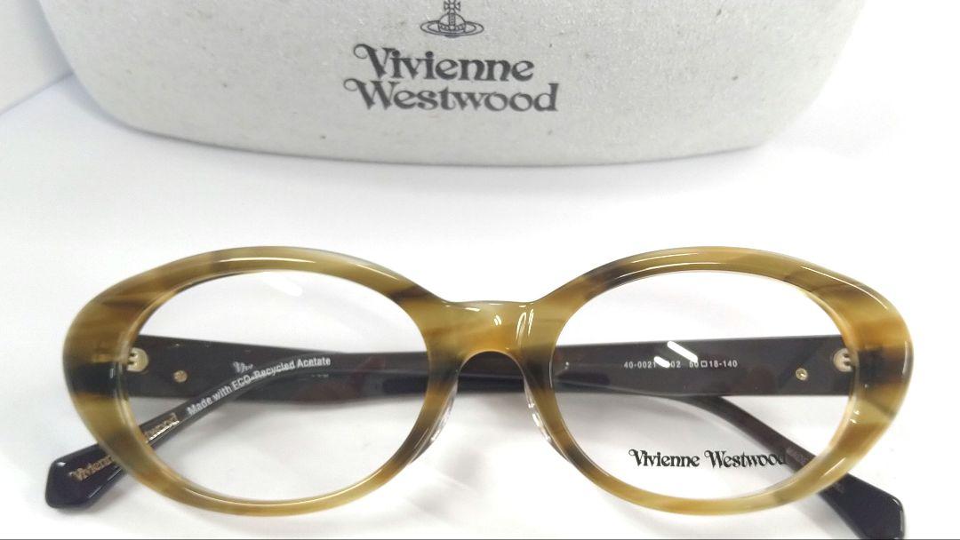 ヴィヴィアン・ウエストウッド　Vivienne Westwood
