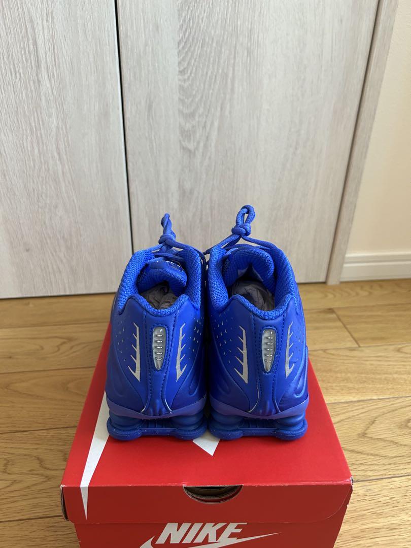 Nike Women's Shox R4 ブルーアンドメタリックシルバー