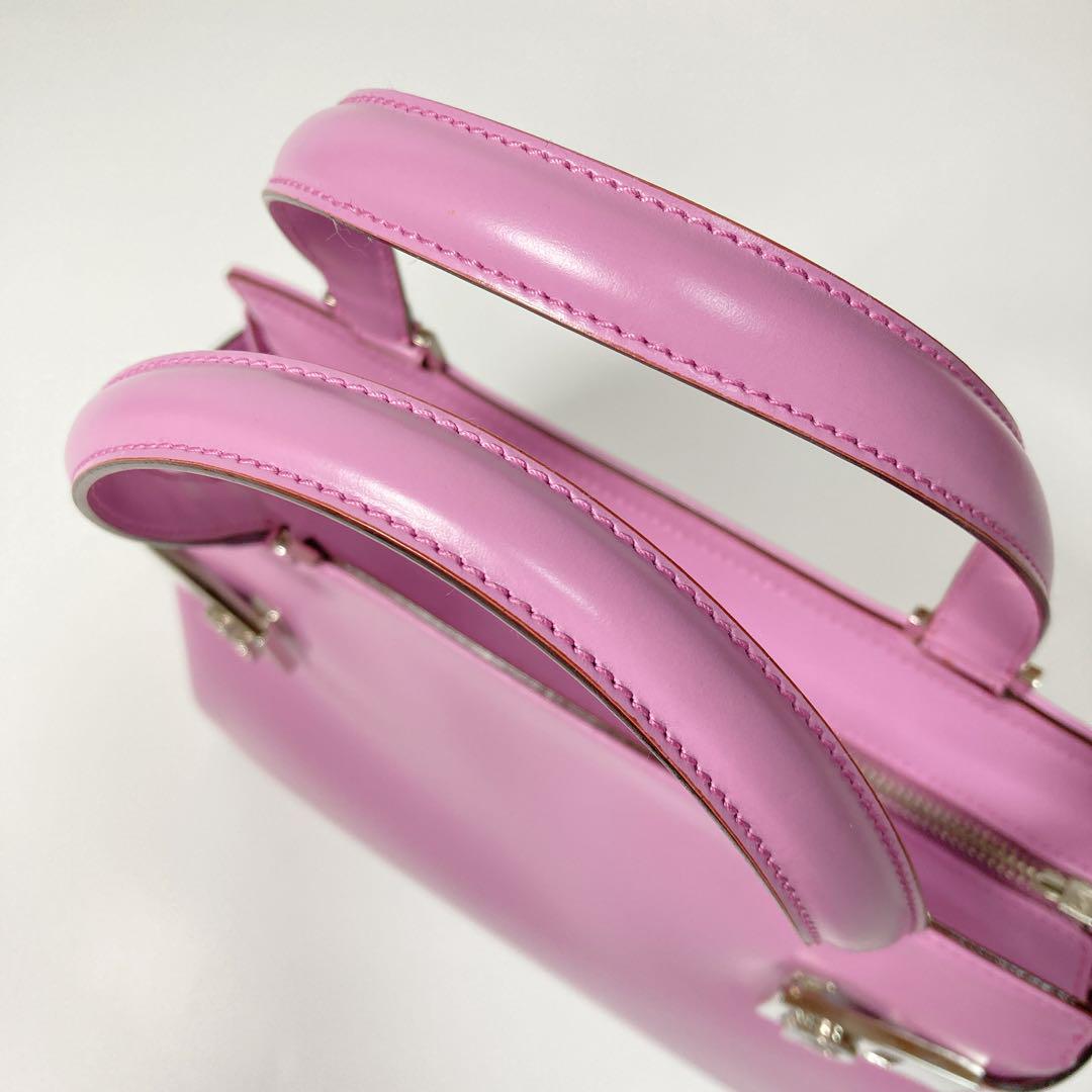 Ferragamo フェラガモ