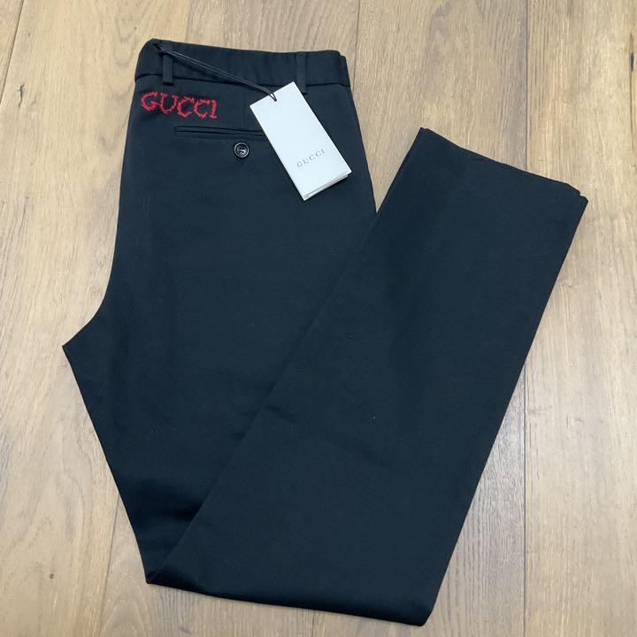 GUCCI テーパードパンツ　ブラック