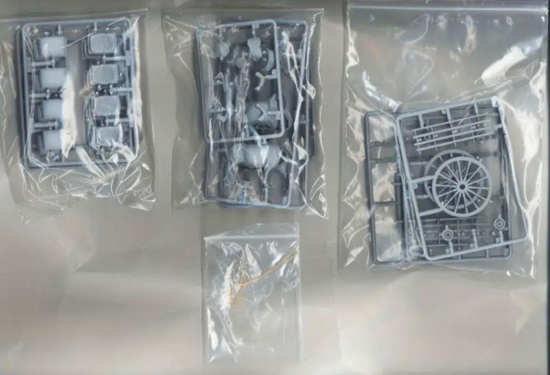 モンモデル イギリス マスティフ2 6x6装輪防護謷備車両