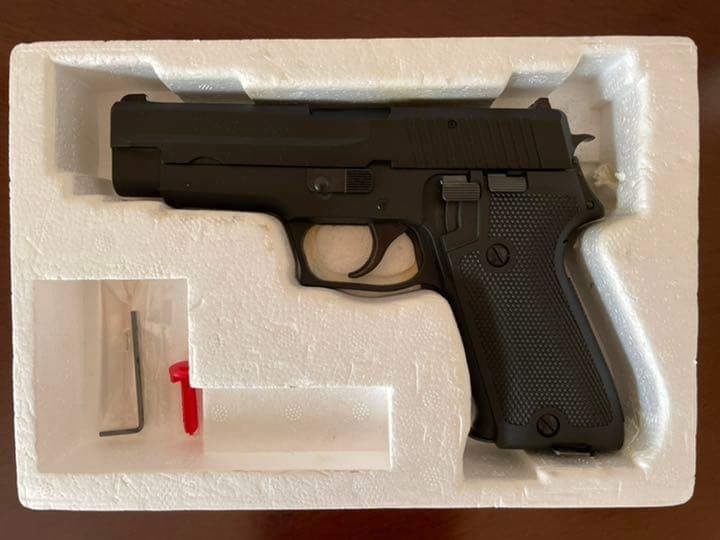 カーム(Calm)様専用】タナカP220/9mm拳銃 & その他付属品 | yukta.my