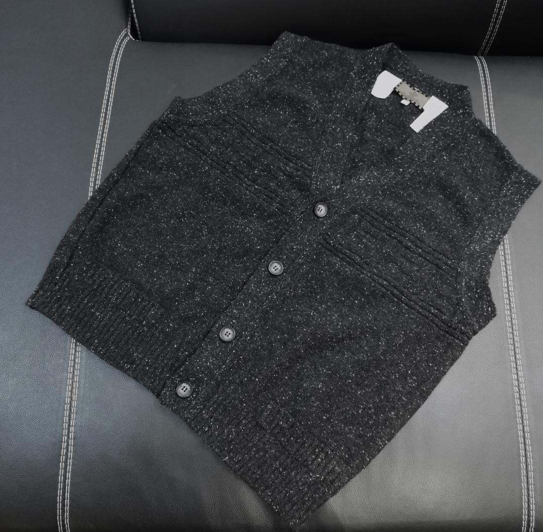 得価送料無料 〇FENDI FENDI CLUB Hfy8B-m91184482177 フェンディ ニットベスト 在庫日本製