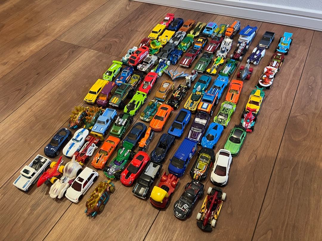 新品開封品 ホットウィール85台まとめ売り 新品開封品 ホットウィール85台まとめ売り