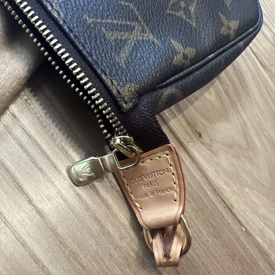 ルイヴィトン　アクセソワール　モノグラム　バッグ　アクセサリーポーチ