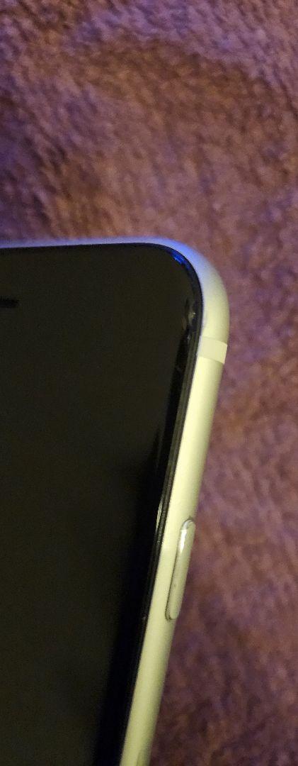 iPhoneSE（第2世代）64GB ホワイト SIMロック解除済