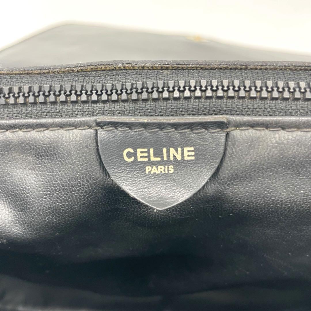 人気モデル✨CELINE トリオンフロゴ　ショルダーバッグ