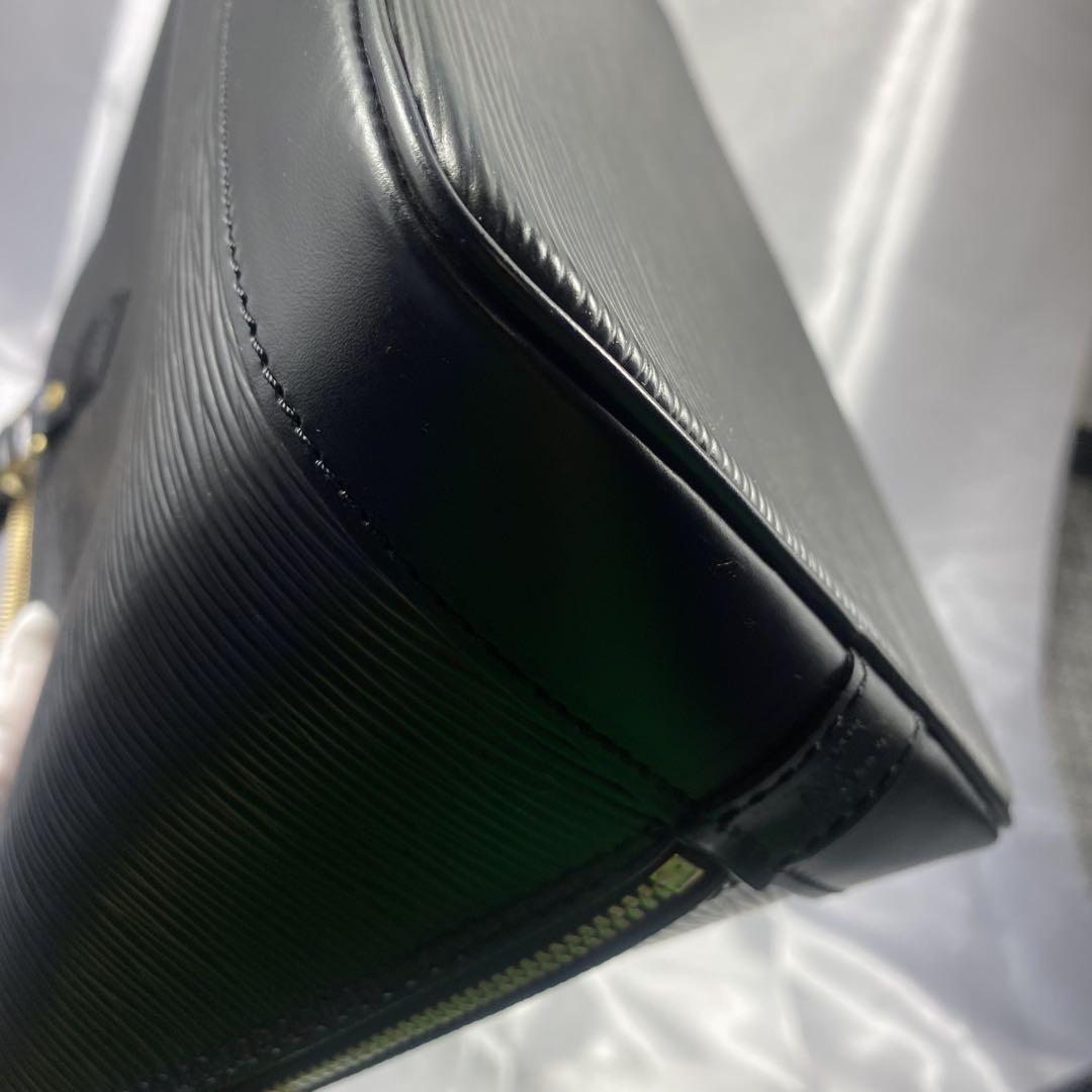 美品　Louis Vuitton エピ　レザー　アルマ　M52142