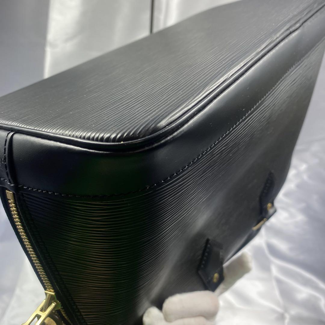 美品　Louis Vuitton エピ　レザー　アルマ　M52142
