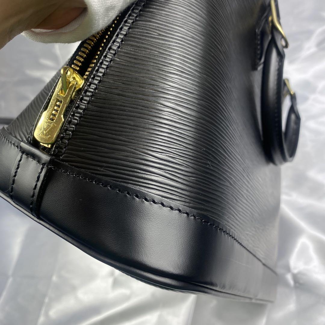 美品　Louis Vuitton エピ　レザー　アルマ　M52142