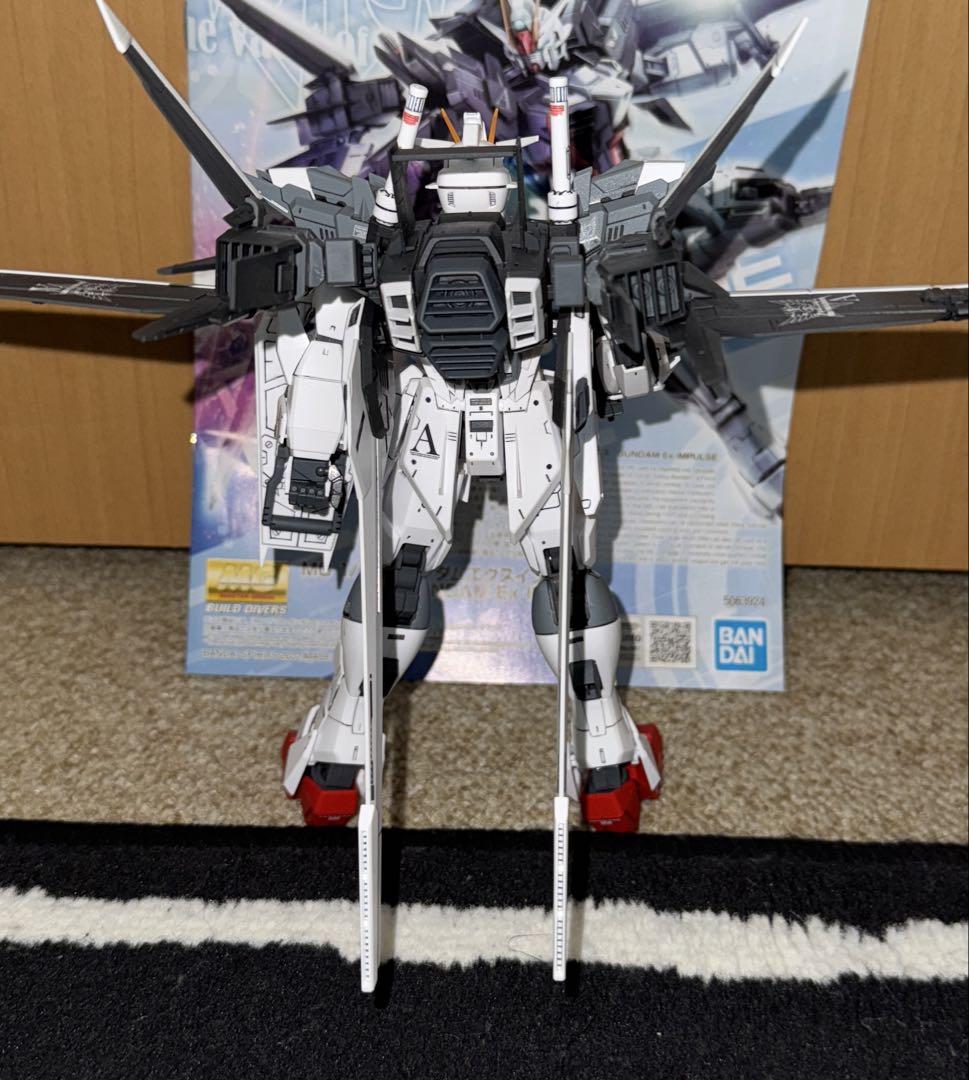 ＭＧ 1/100 ガンダムエクスインパルス　全塗装完成品