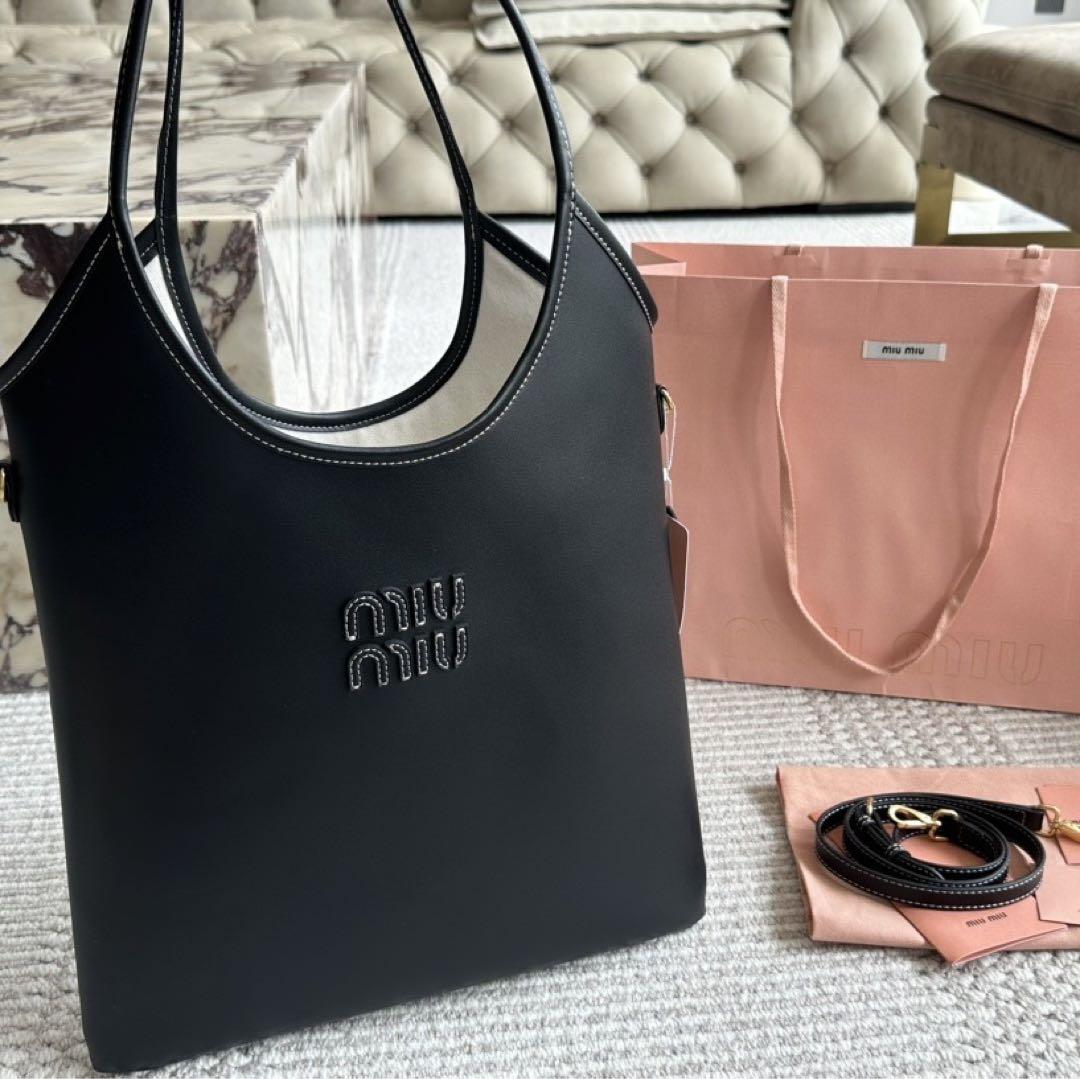 未使用 MIUMIU 黒 トートバッグ 2way サッチェル