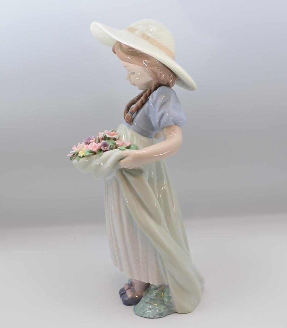 お花がいっぱい　＃6756　★リヤドロ　スペイン　ポーセリン　光沢仕上げ　箱付き