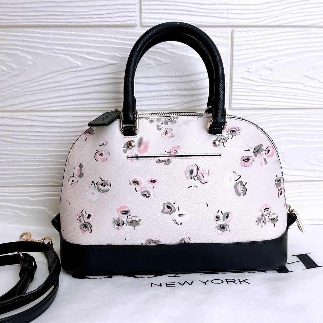 美品☆COACHコーチ 2wayショルダーバッグ レザー フラワー花柄