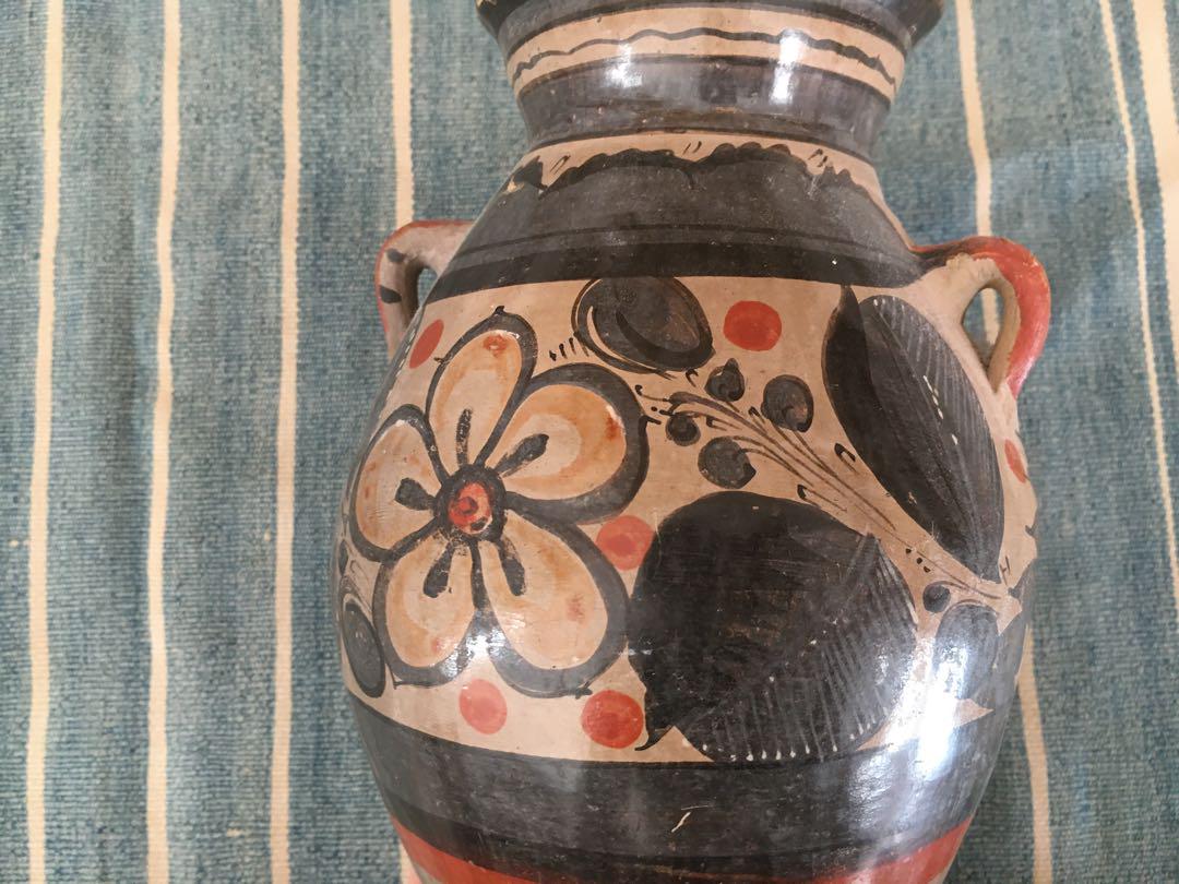 メキシコ トナラ焼き お花・蝶々・鳥の図花瓶 サイン入り