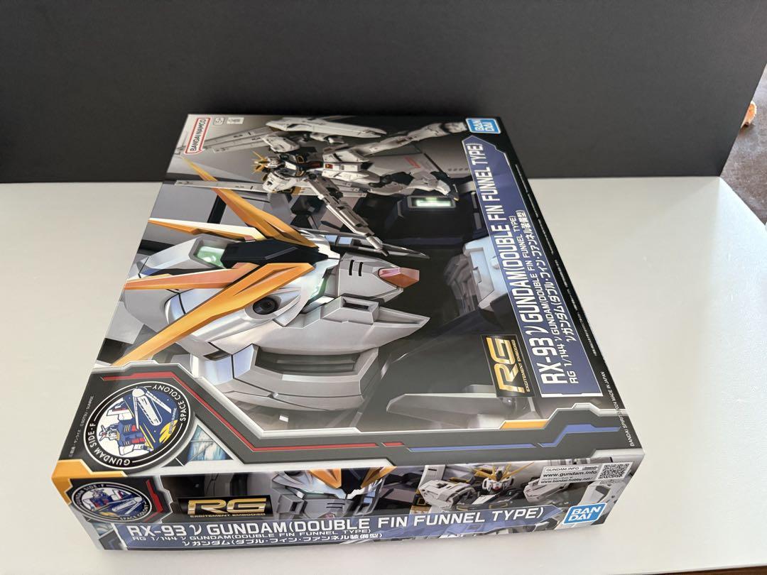 RG RX93 νガンダム ダブルフィンファンネル装備型　ガンプラ